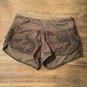Lululemon camp speed up short